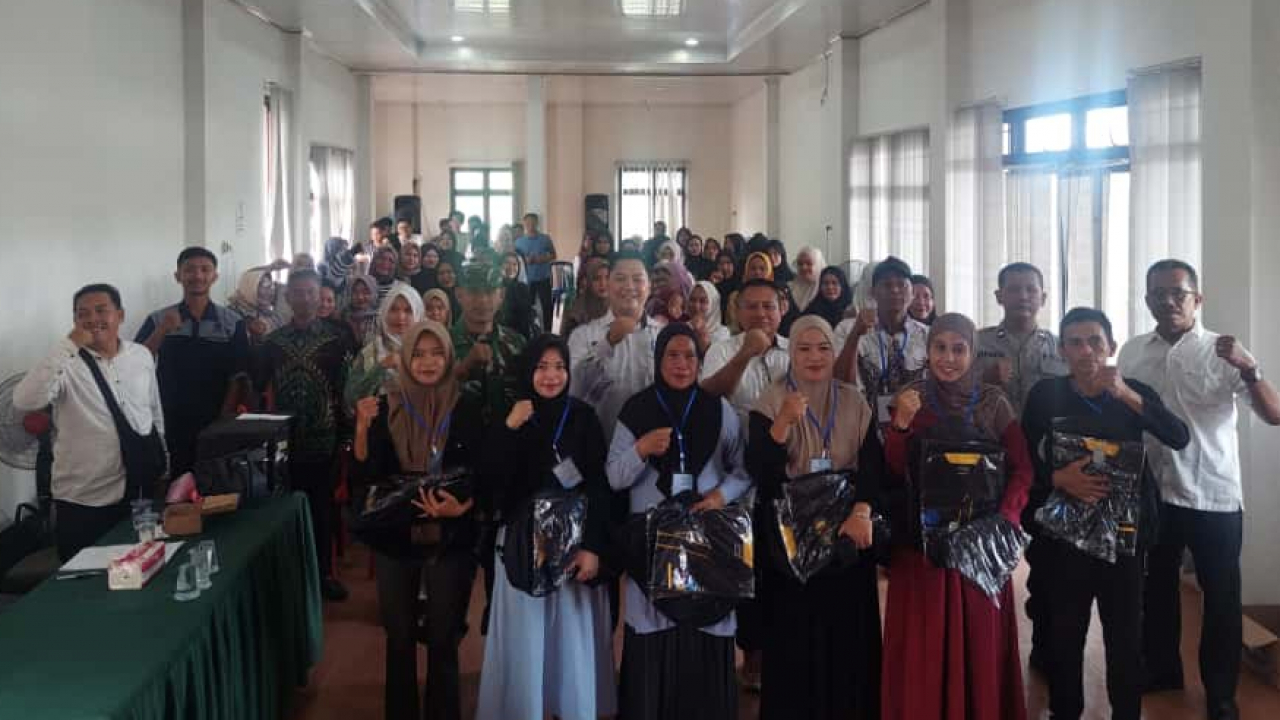 Warga Desa Muara Jaya Ikuti Pelatihan Vokasi: Menjahit, Service AC, dan Desain Grafis untuk Dorong Ekonomi Lokal
