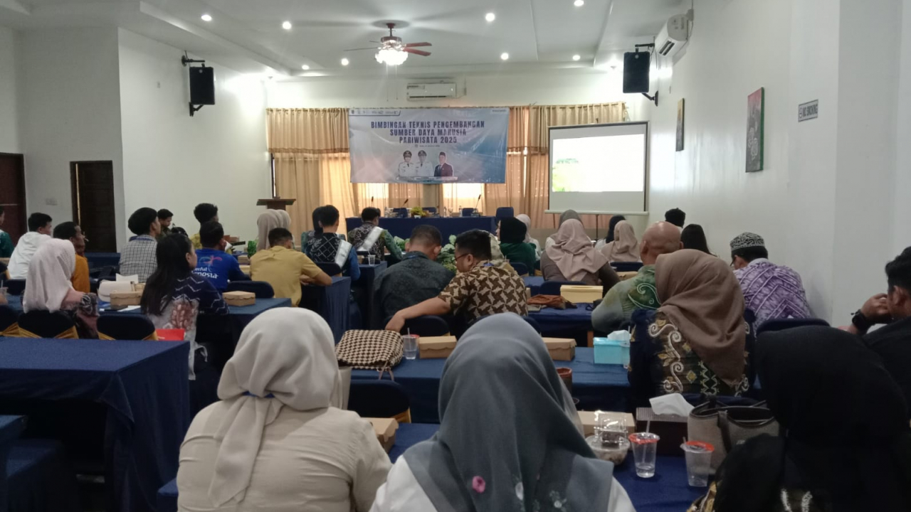 Pelaku Wisata Desa Balida Ikuti Bimtek Pengembangan SDM Pariwisata 2025