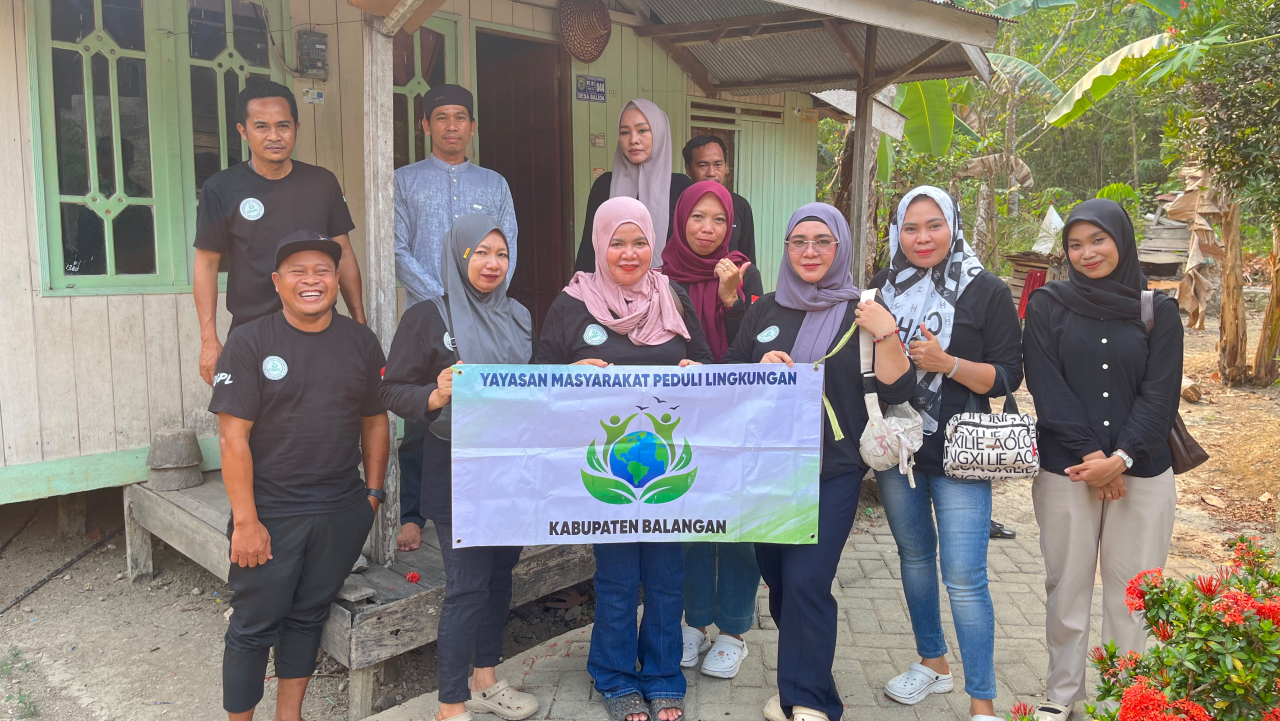 OMPL Salurkan Bantuan Sembako kepada Warga Disabilitas di Desa Balida