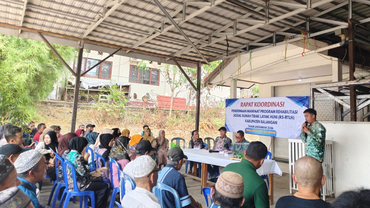 Pemdes Balida Dampingi 11 KPM dalam Rapat Persiapan Pelaksanaan Bantuan RTLH di Dinas Sosial Kabupaten Balangan