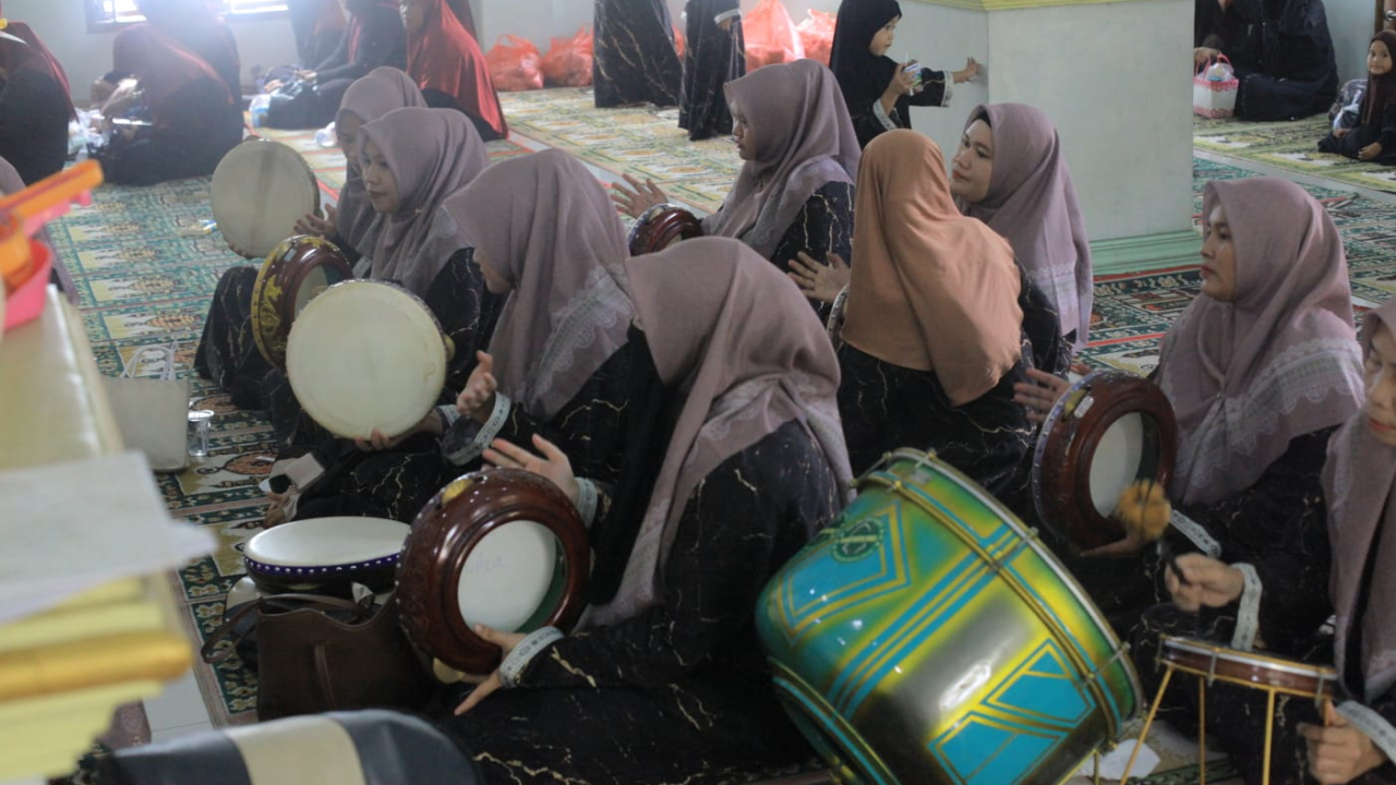 Peringatan Maulidurrasul di Masjid Nurul Huda Desa Balida Berlangsung Khidmat dan Meriah