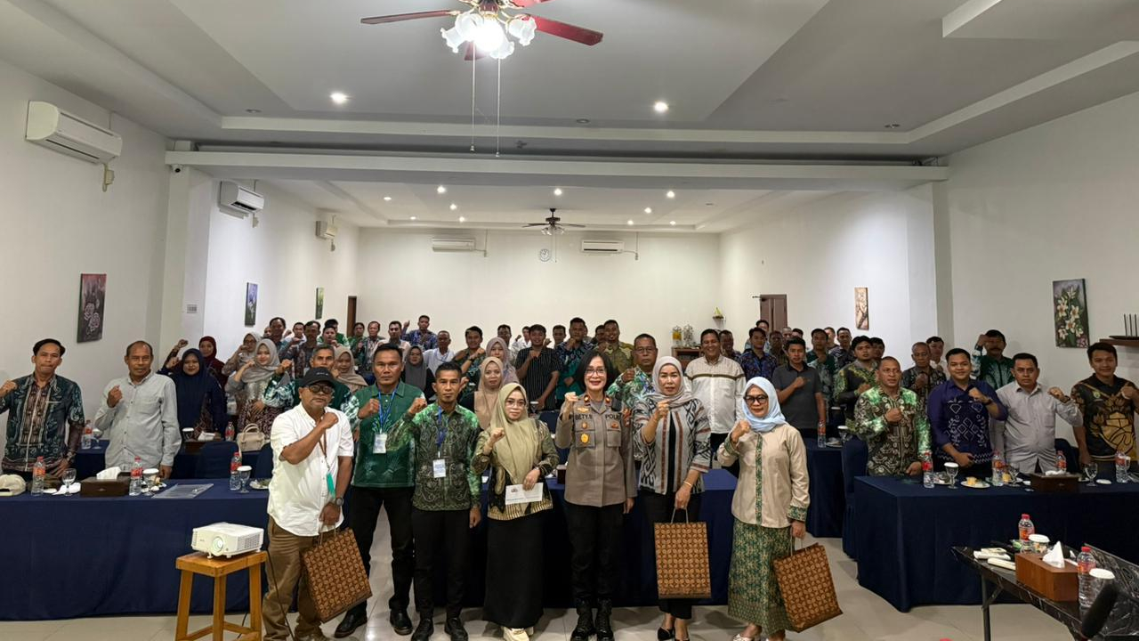 Desa Bungin Perkuat Pemahaman Perlindungan Pekerja Migran Melalui Bimtek Kabupaten Balangan