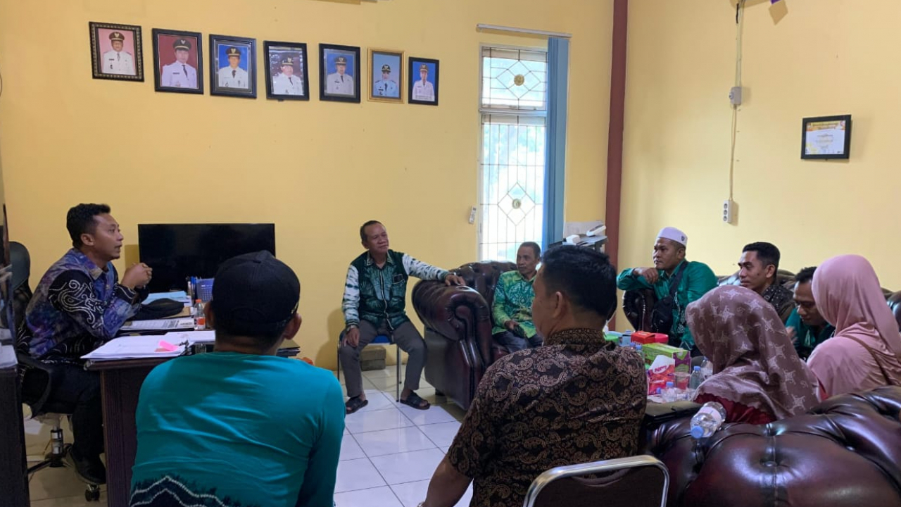 Desa Maradap Hadiri Rapat Koordinasi Evaluasi Realisasi APBDes Juli 2025 di Kecamatan Paringin Selatan