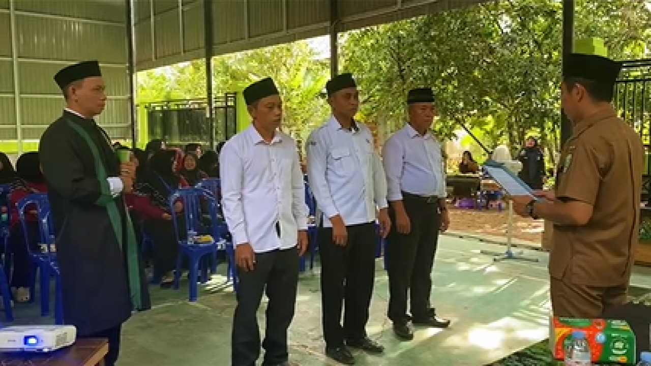 Desa Maradap Lantik Ketua RT Periode 2025–2030