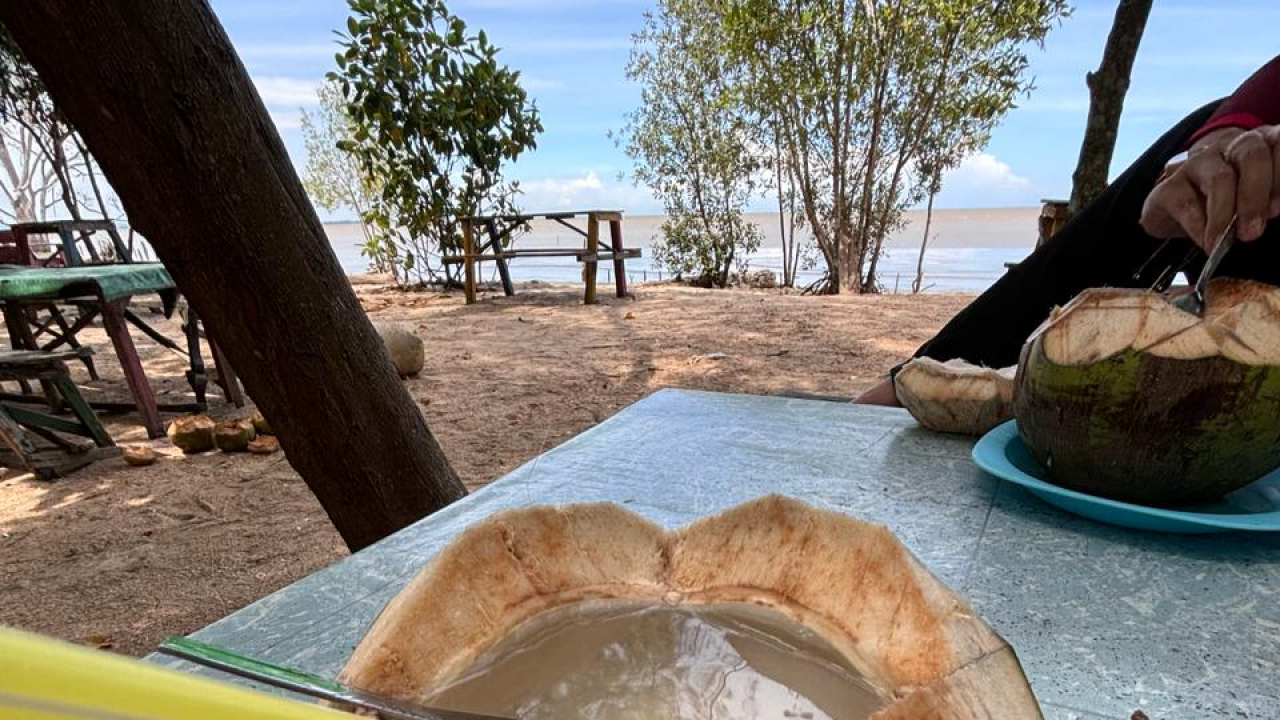 Pantai Love Tanjunbg Limau