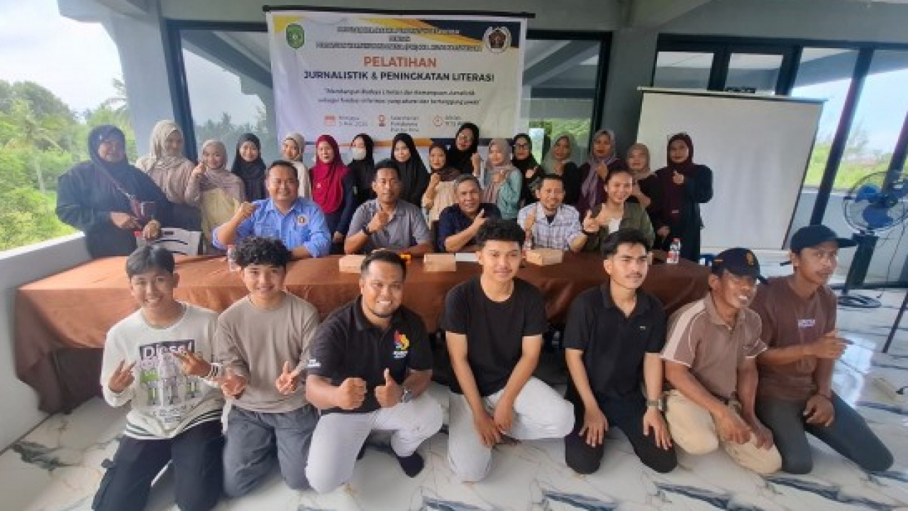 “Kolaborasi Pemdes Kersik–PWI Kukar: Cetak Agen Informasi Andal Lewat Pelatihan Jurnalistik dan Literasi”