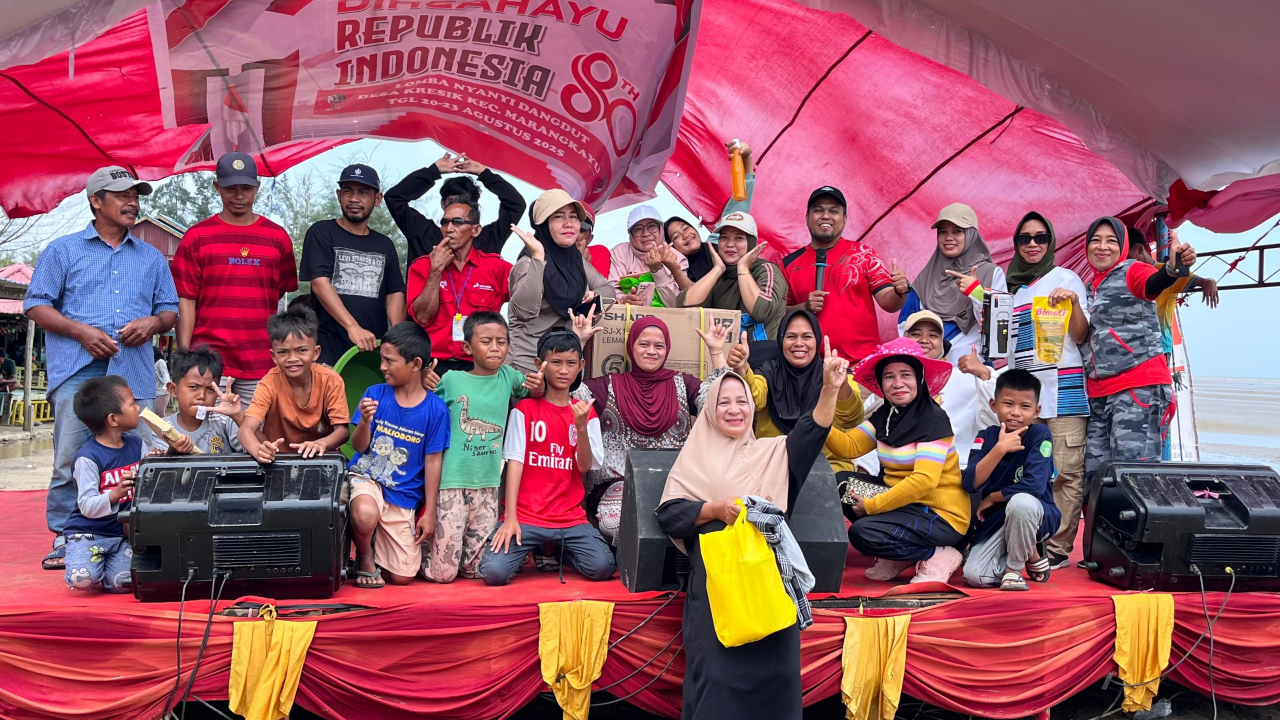 Penutupan Rangkaian HUT RI Ke-80 di Desa Kersik Meriah di Pantai Biru