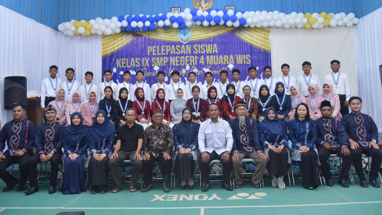 Hadiri Perpisahan Siswa SMPN 4 Muara Wis, Pemerintah Desa Lebak Mantan Komitmen Dukung Kemajuan Pendidikan