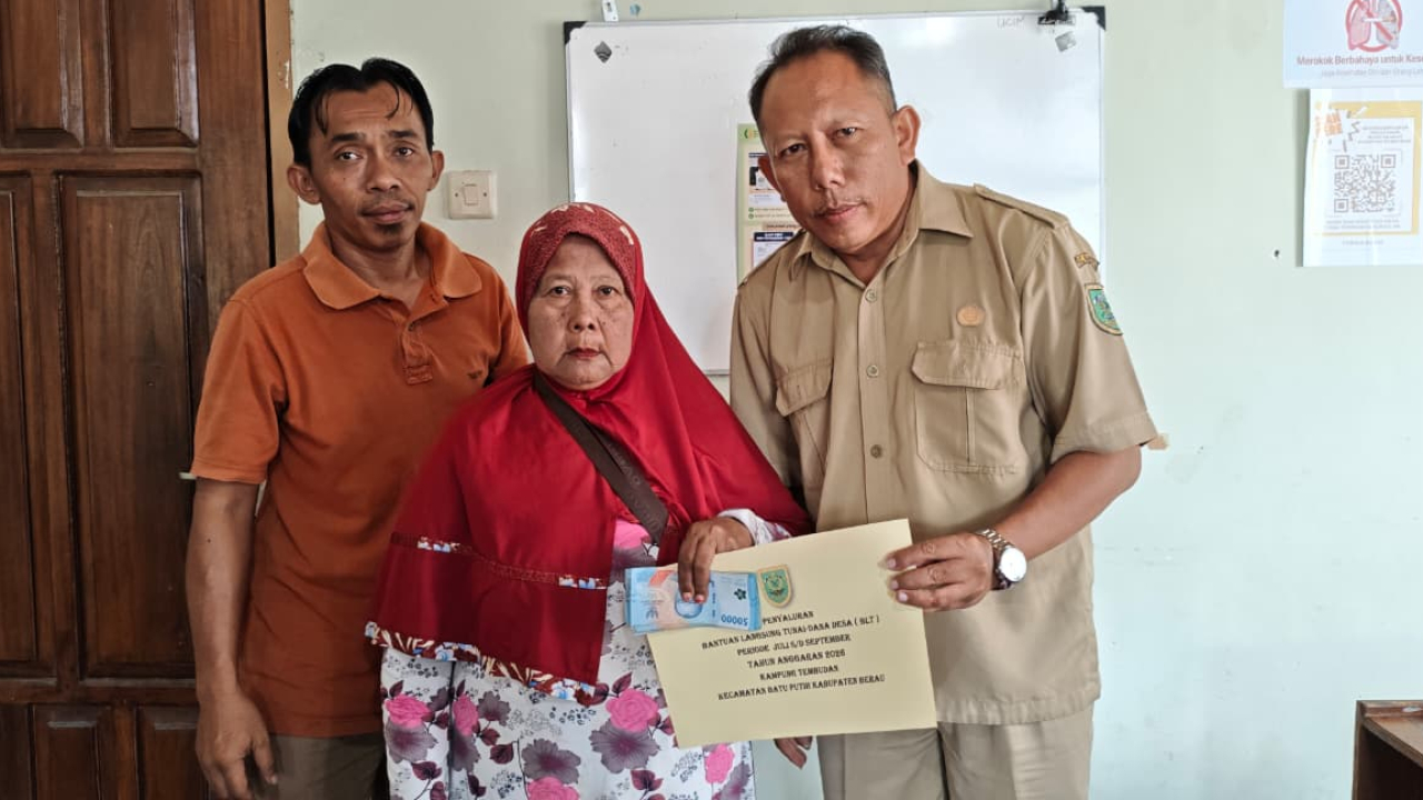 Pemerintah Kampung Tembudan Salurkan Bantuan Lansia dan BLT kepada Masyarakat