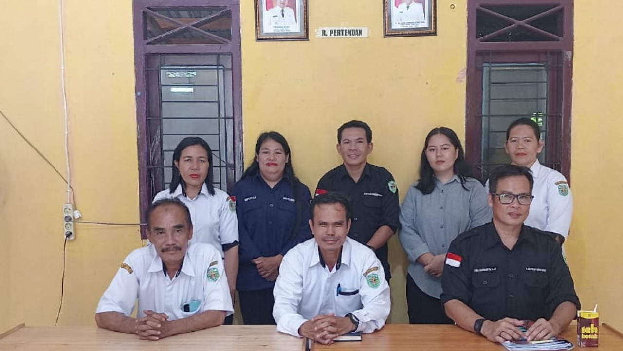 Peningkatan Pelayanan Administrasi Kependudukan di Desa Mendika Melalui Pembinaan Aparatur