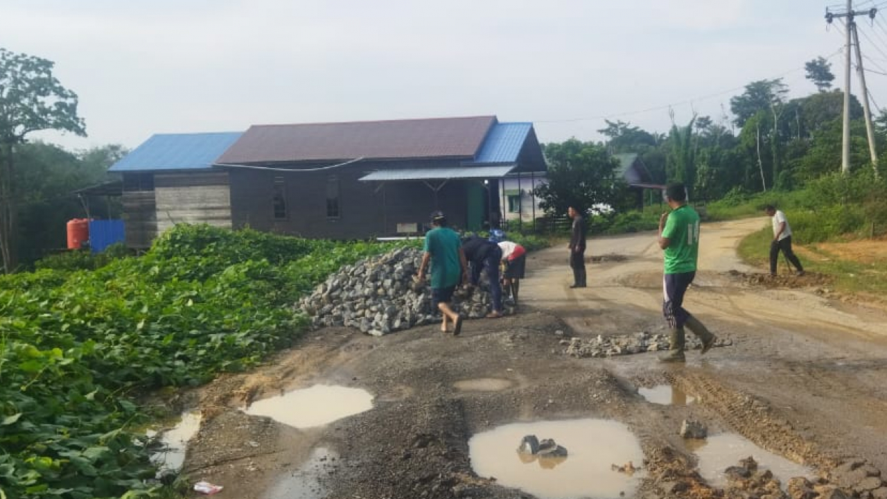Gontong Royong Ampar Batu