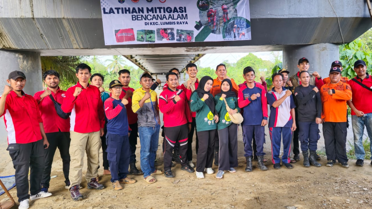 Kegiatan Pelatihan Mitigasi Bencana Alam Yang Di Adakan BPBD Kecamatan Lumbis Bekerja Sama Dengan Pemuda Merah Putih