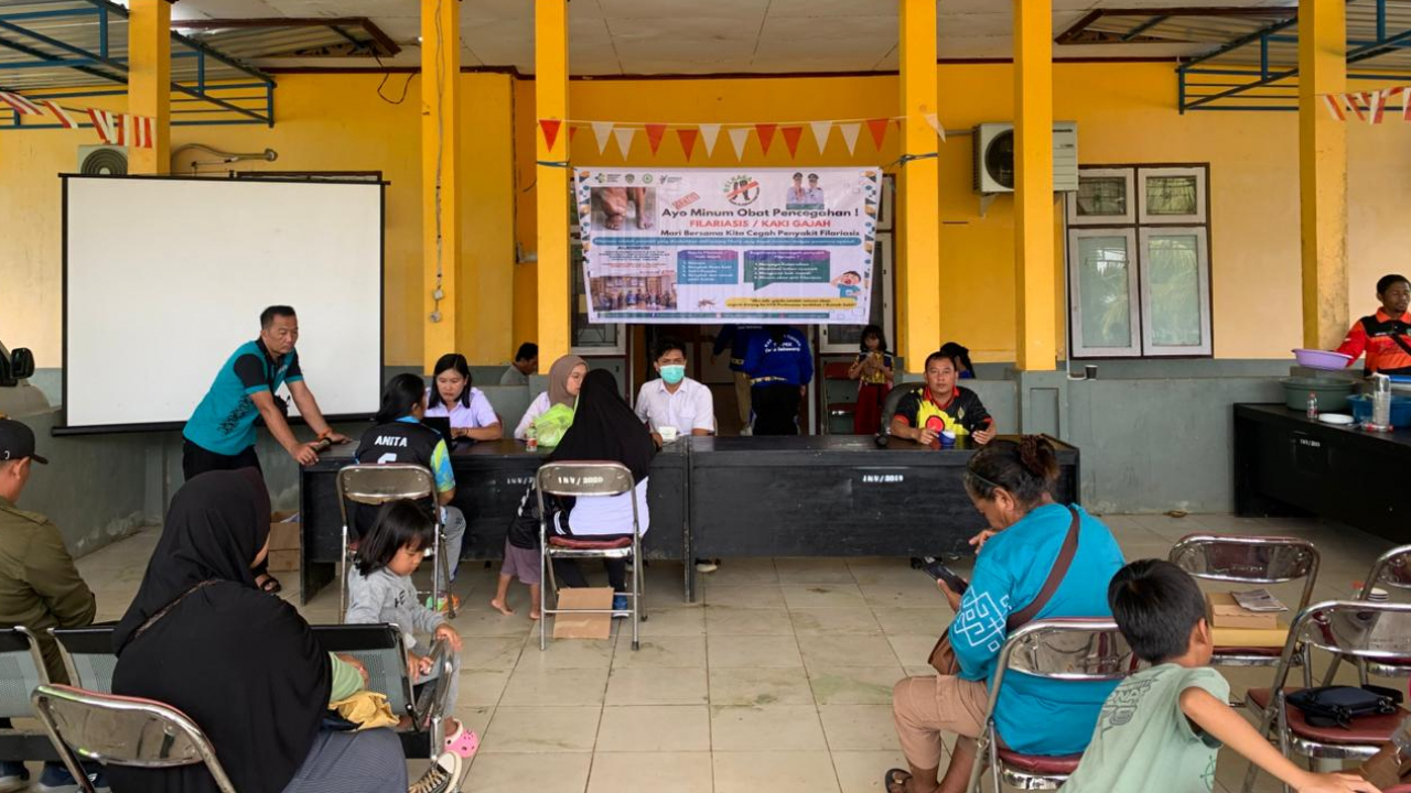 Pembagian Obat Pencegah FILARIASIS / KAKI GAJAH