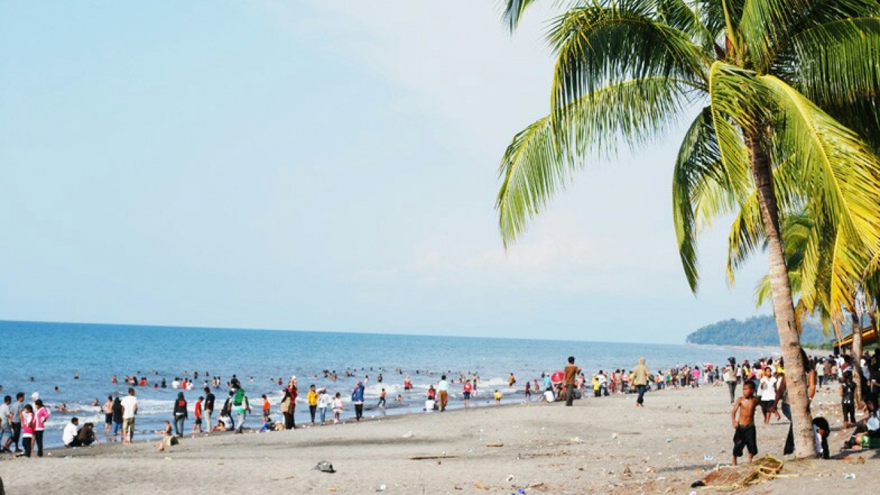 Wisata Alam (Pantai Bungin)