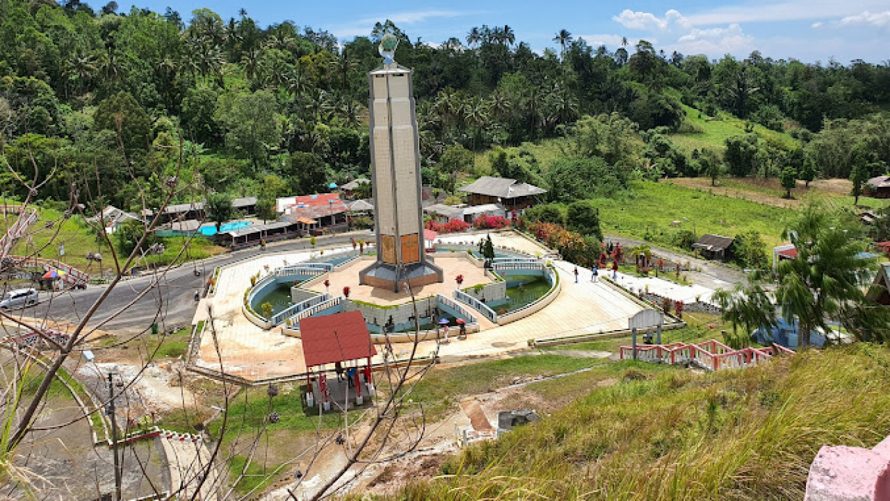 Bukit Kasih Kanonang