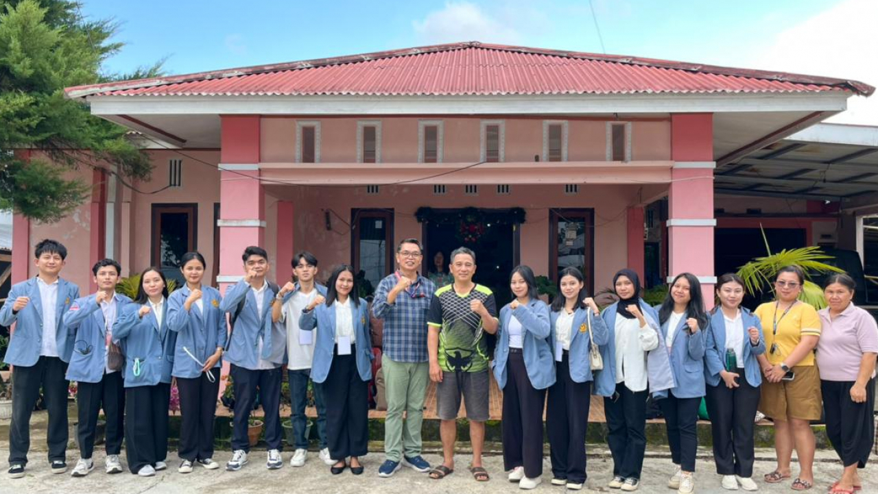 Mahasiswa KKT Universita Sam Ratulangi Tiba di Desa Tonsewer, Disambut Hangat Pemerintah Desa