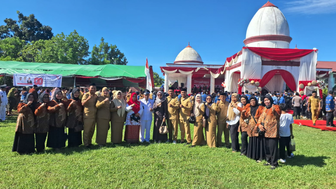 Pemerintah Desa Milangodaa Hadiri Upacara HUT ke-80 RI di Alun-Alun Molibagu