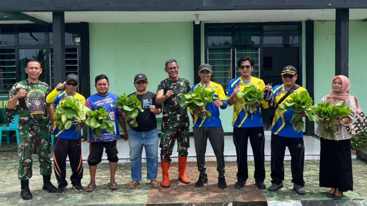 Kerja Bakti Bersama di Koramil Batui