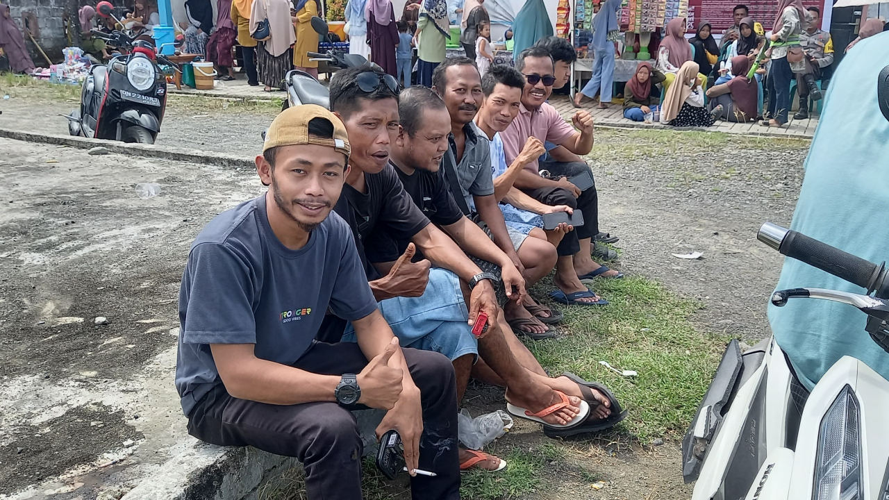 WARGA DESA TANAH ABANG : BERBEDA ITU PILIHAN, MENJAGA SILATURAHMI ITU HARUS