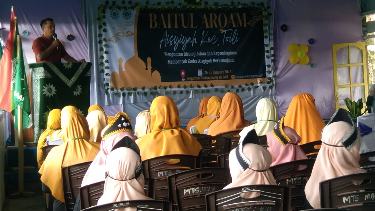 Pembukaan Pengkaderan Baitul Arqom Aisyiyah Kecamatan Toili oleh Ketua Aisyiyah Kabupaten Banggai