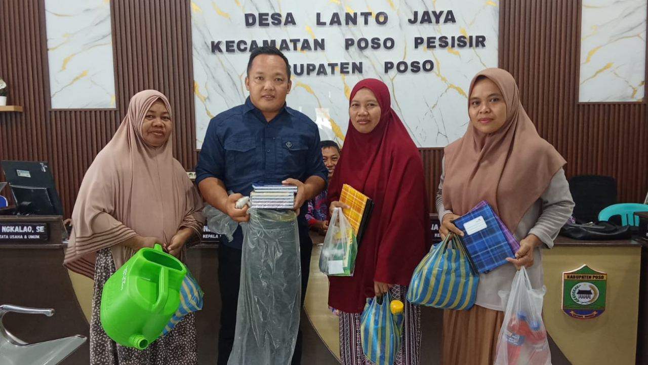 Desa Lanto Jaya Tingkatkan Ketahanan Pangan dengan Bibit Sayur