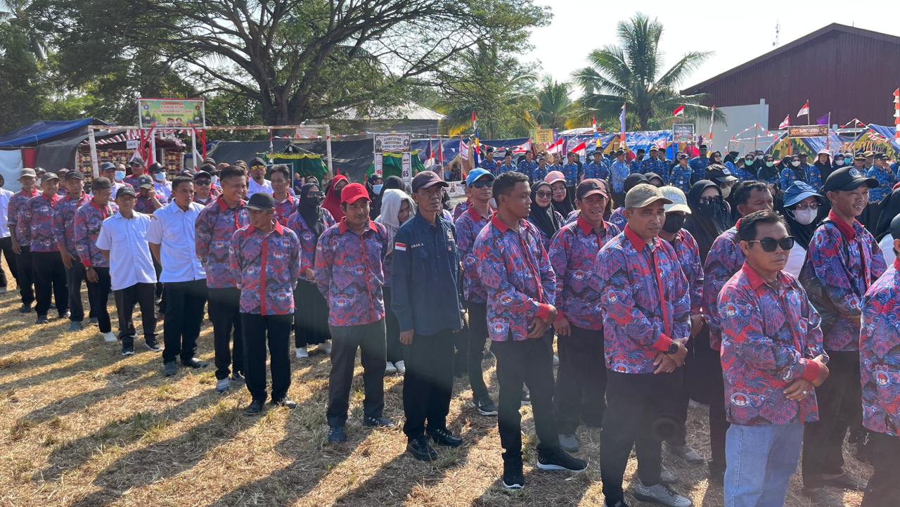 Perangkat Desa Lanto Jaya Ikuti Upacara HUT ke-81 Kemerdekaan RI di Kecamatan Poso Pesisir