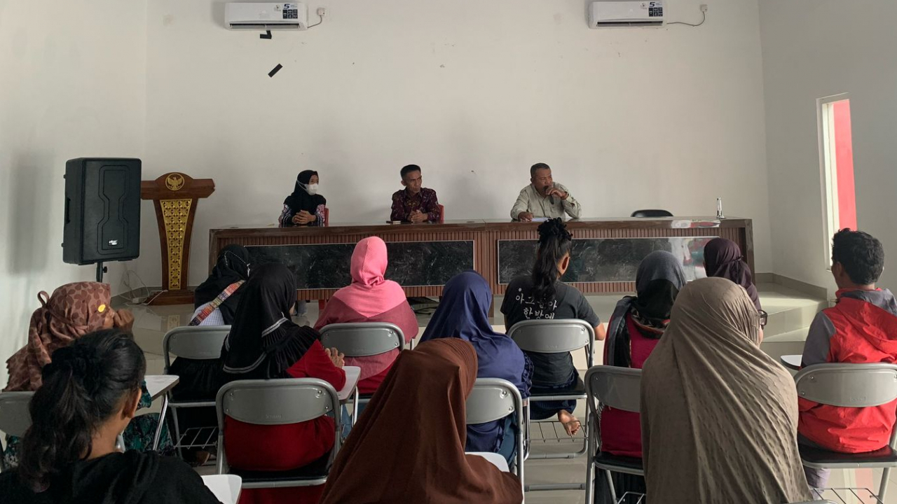 penyerahan bantual langsung tunai (BLT) Dana Desa Tahun Anggaran 2025