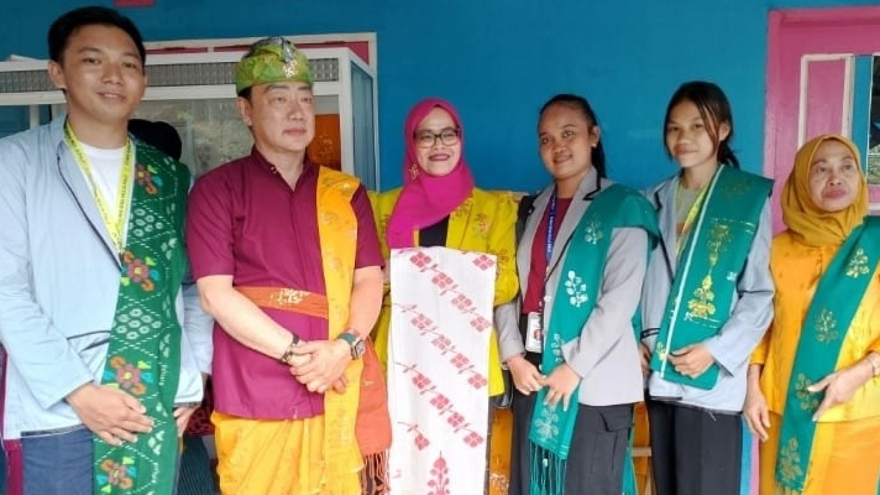 Kerajinan Tenun