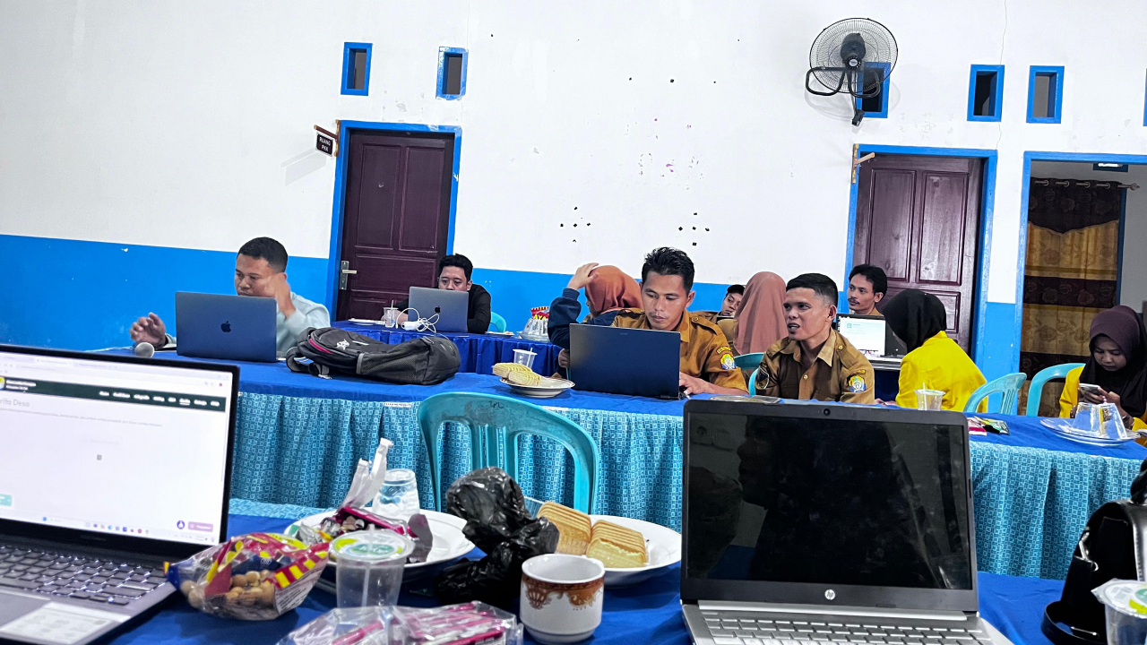 Meningkatkan Pelayanan dan Promosi Desa: Pelatihan Digides di Desa Lemba Harapan
