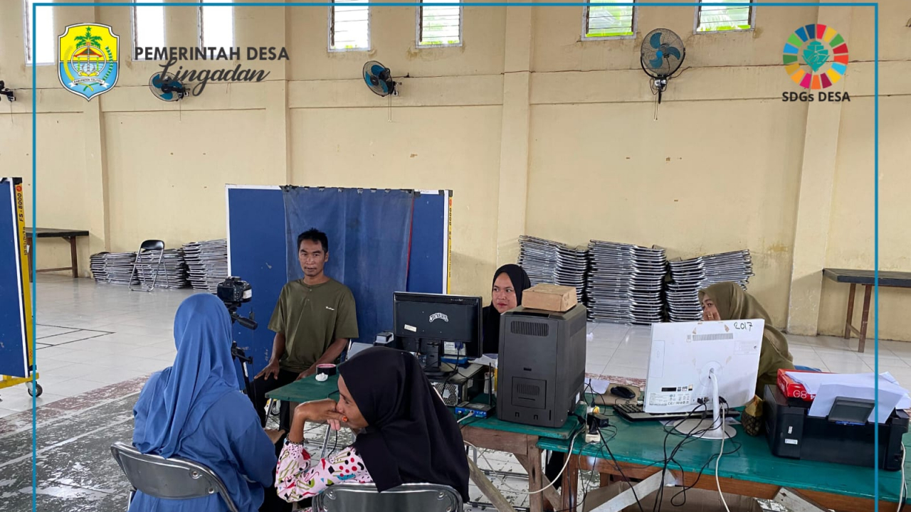 Pelayanan Disdukcapil di Balai Desa Lingadan