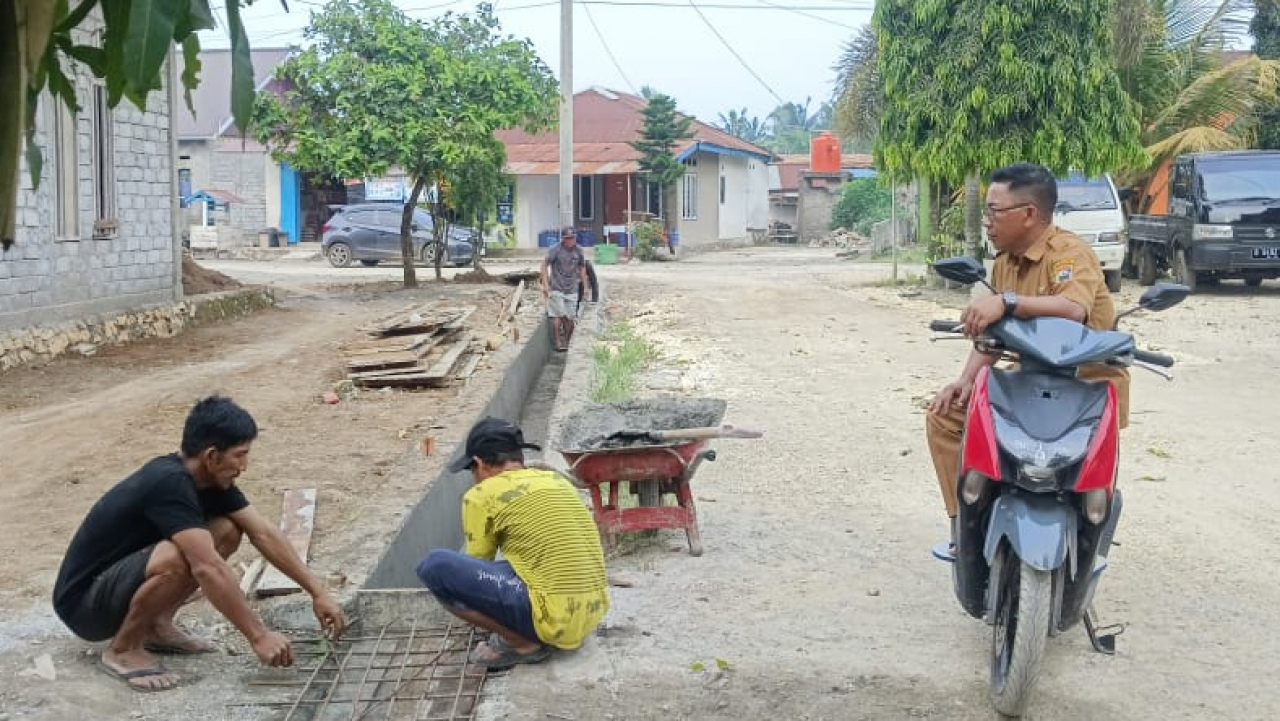 Pembangunan Drainase di Desa Topogaro Minimalisir Dampak Banjir