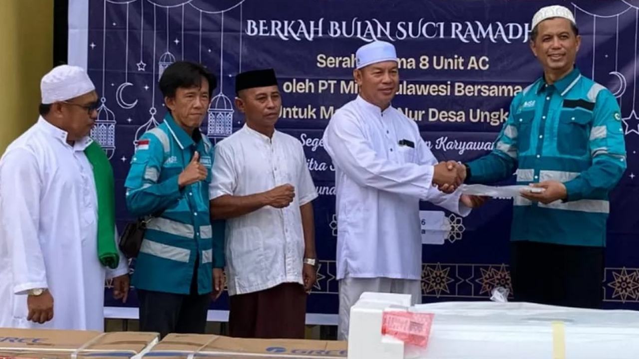 Serah Terima Bantuan Air Conditioner (AC)