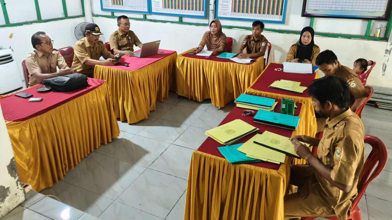 Peningkatan Tata Kelola Administrasi Desa Nambo Melalui Monitoring dan Evaluasi