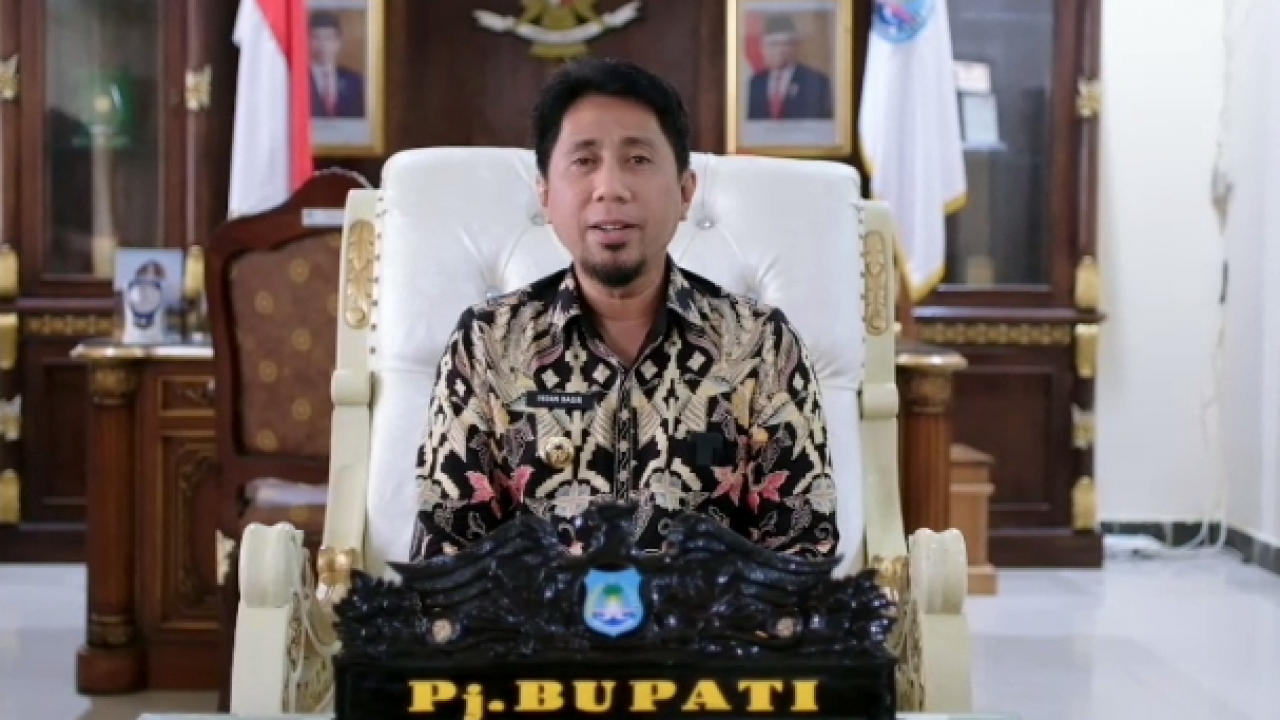 **Pelayanan Publik Memasuki Era Baru: Desa Saiyong Luncurkan Layanan Digital, Apresiasi Tinggi dari Pj. Bupati Banggai Kepulauan**