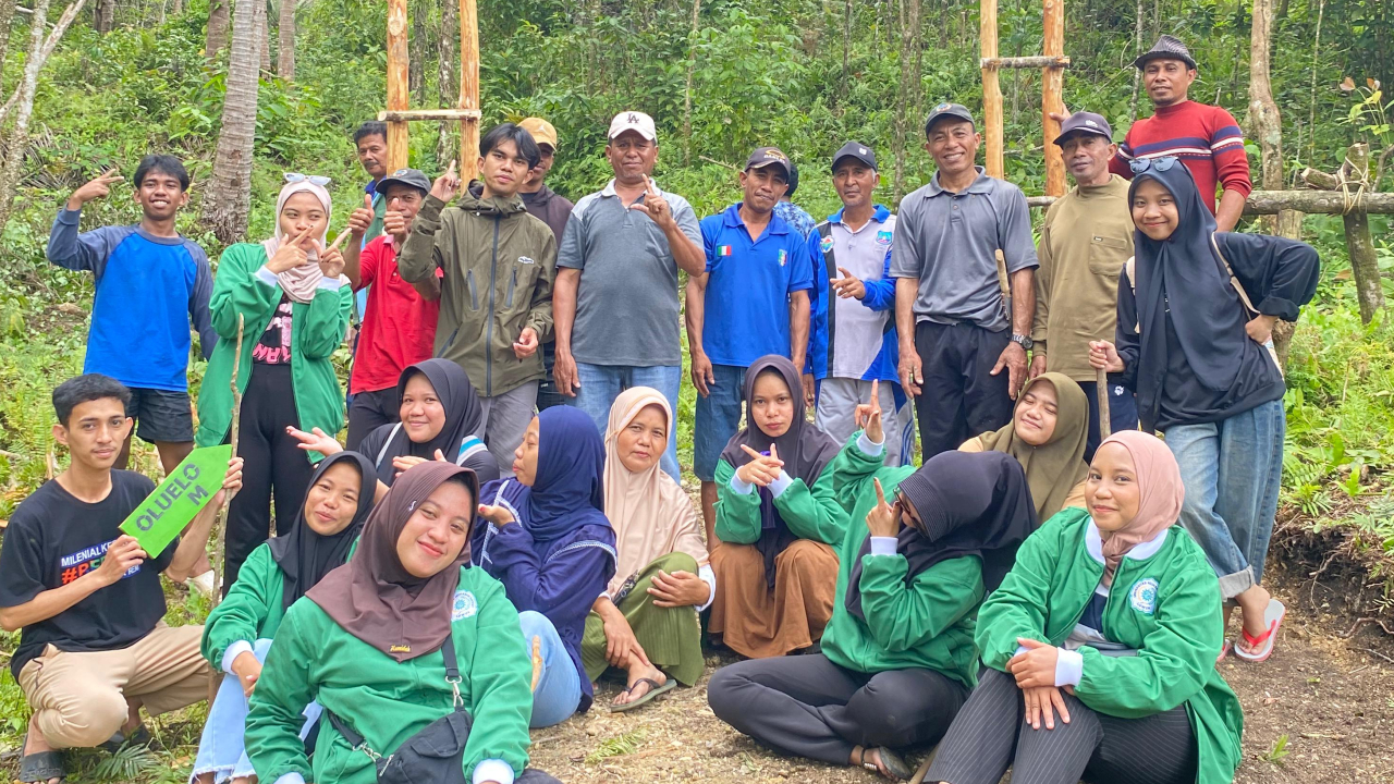 Wisata Danau Oluelo