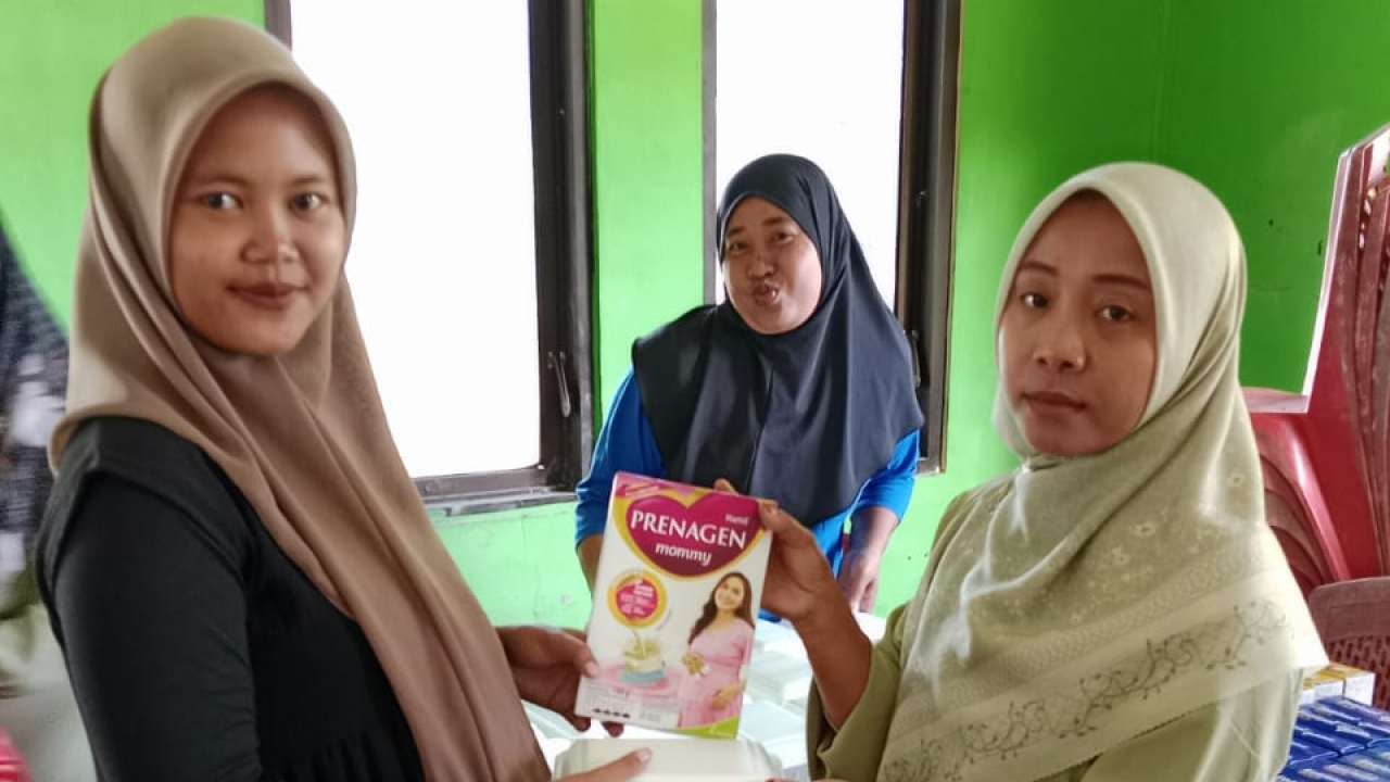Posyandu dan Pemberian Vitamin Susu bagi Ibu Hamil di Desa Kotanagaya