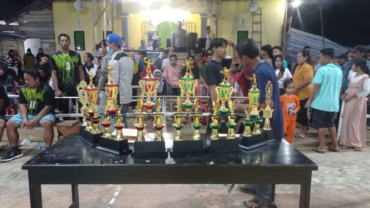 Sri Fortuna dan Open SID Angkat Trophy Juara Turnamen Volley Ball Satya Tama CUP
