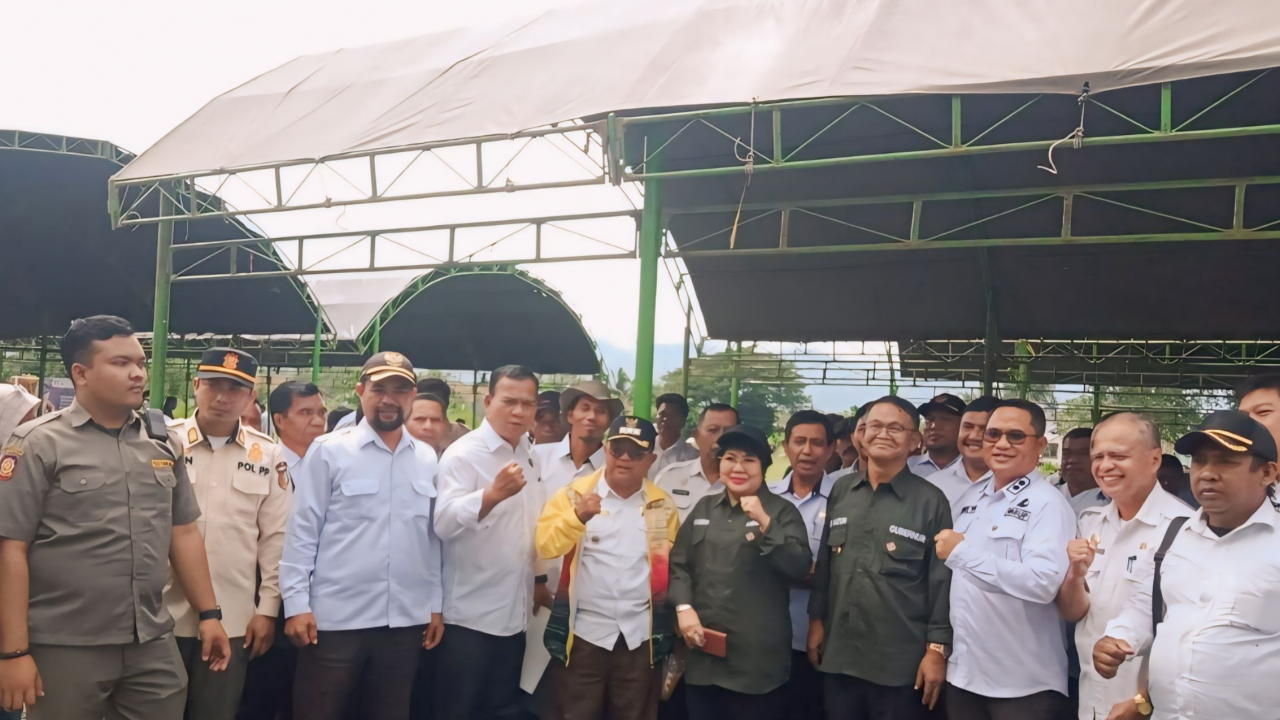 Pemberian Bantuan Intervensi Secara Serentak Kepada 118 Desa, di Kabupaten Sigi, Sulteng