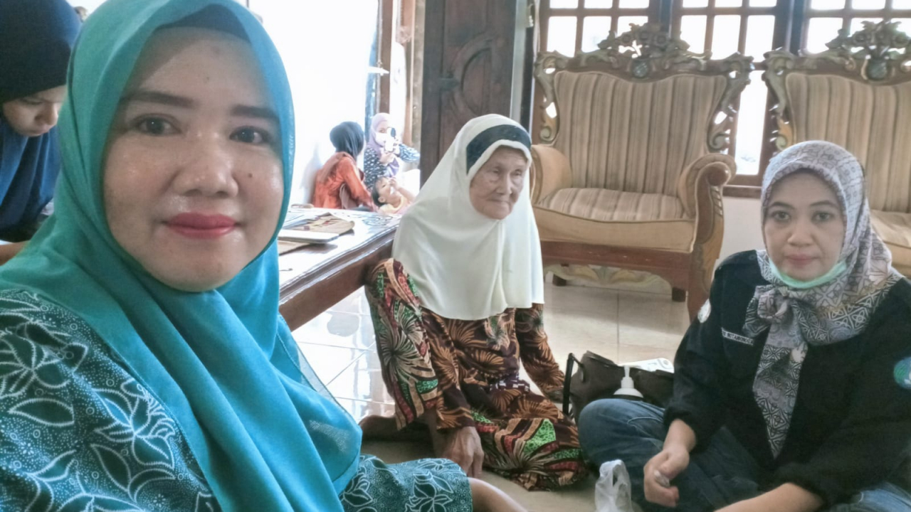 Ketua TP PKK Kelurahan Lembang Kembali Sambangi Posyandu Mawar Ujung Labbu di Hari yang Sama
