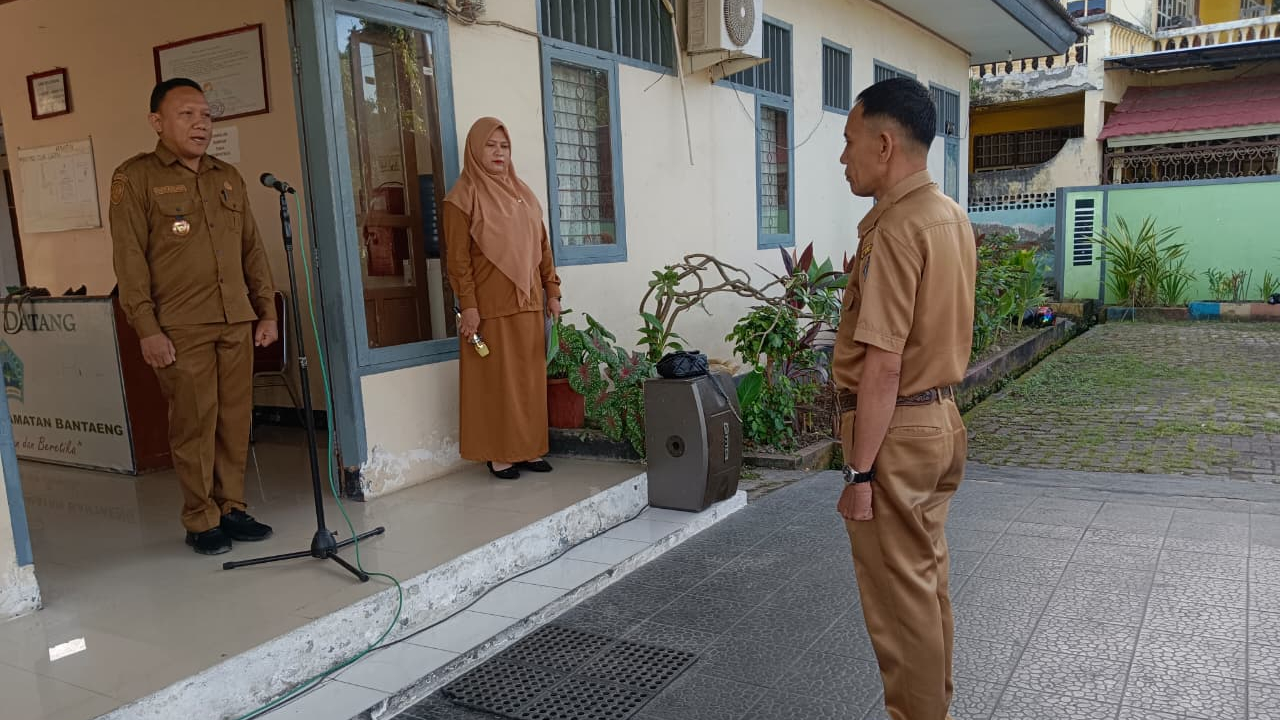 Disiplin dan Inovasi Jadi Sorotan! Lurah Lembang Pimpin Apel Pagi di Kecamatan Bantaeng