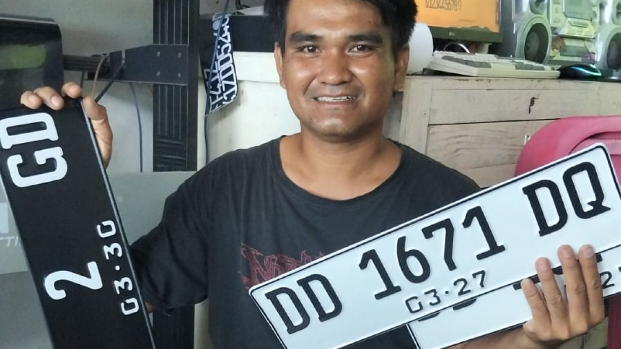 🚨 Viral dari Tamalangnge! Pengrajin DD Rifal Asal Lembang Tembus Shopee — Kualitasnya Bikin Pesaing Ketar-Ketir!