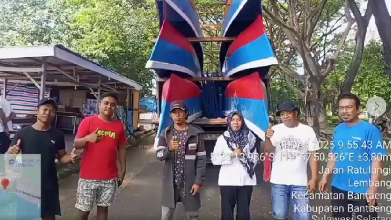 Aspirasi Masyarakat Terwujud: Penyerahan Bantuan Tenda Masjid dan Sarana Nelayan di Kampung Biringkassi, Kelurahan Lembang
