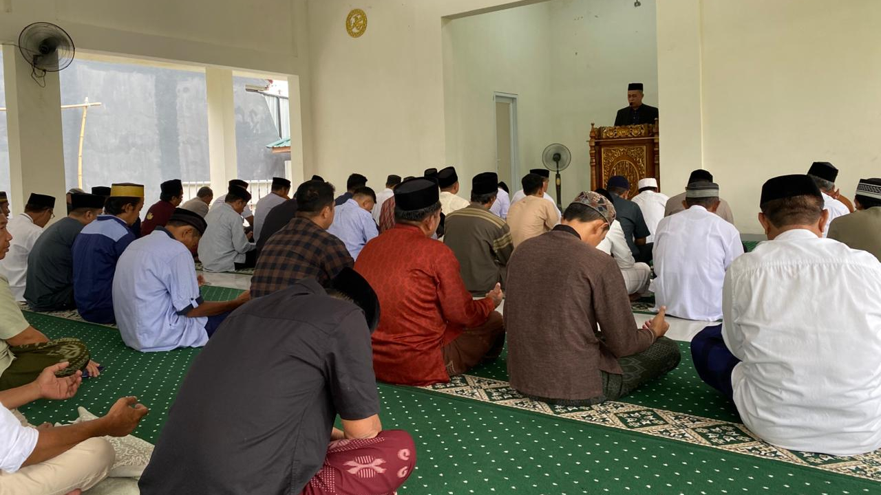 Antusias Warga Membludak! Sholat Jumat Perdana Masjid NUN Dihadiri Bupati Bantaeng