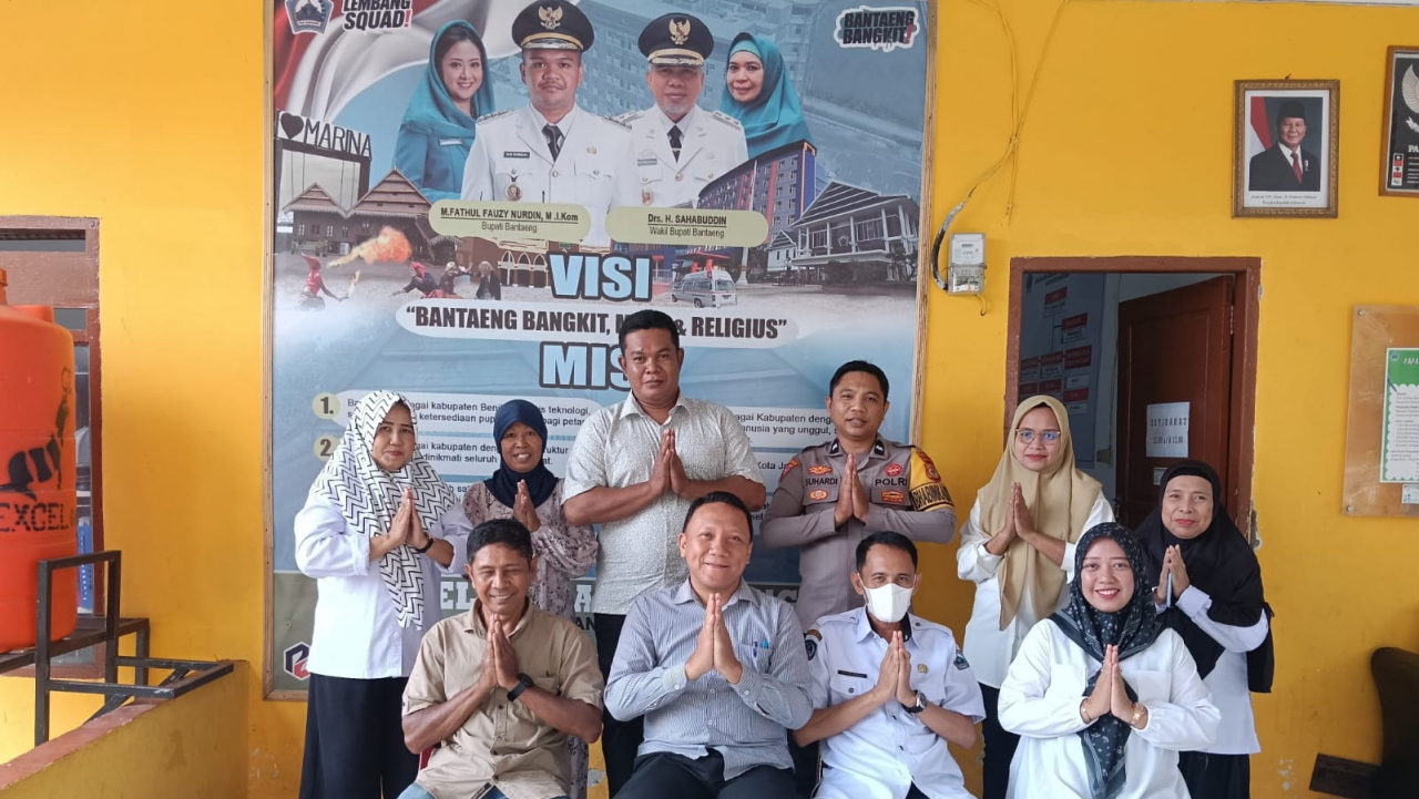 Meski WFA Diberlakukan, Kantor Kelurahan Lembang Tetap Maksimal Layani Warga di Hari Pertama Aktif