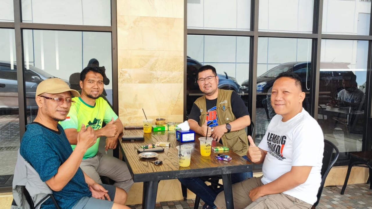 Bincang Sore Lintas Generasi Alumni IKA SMAPAT–SMADA Bantaeng: Merawat Silaturahmi, Menyemai Gagasan di The Bujays