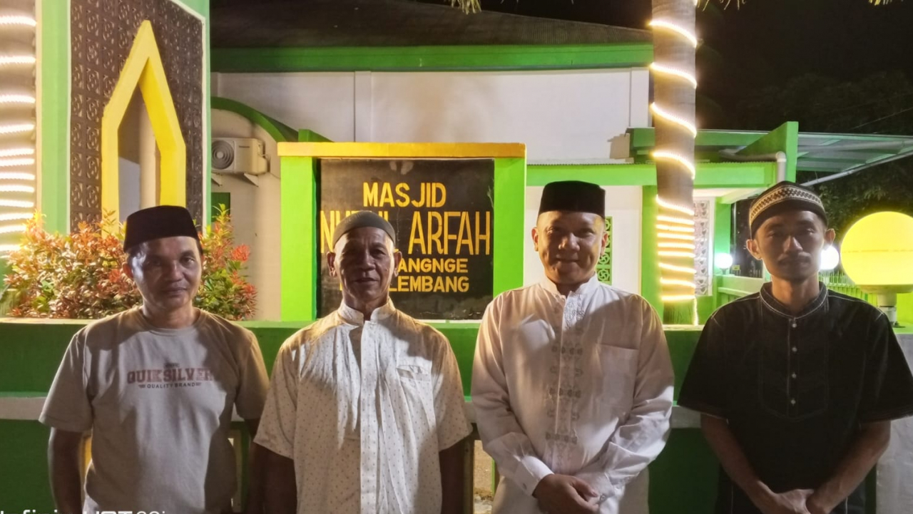 Malam Kebersamaan dan Syiar Ramadhan 1447 H di Kelurahan Lembang: Lurah Lembang dan Unsur Masyarakat Shalat Isya dan Tarawih Bersama di Masjid Nurul Arfah Tamalalangnge