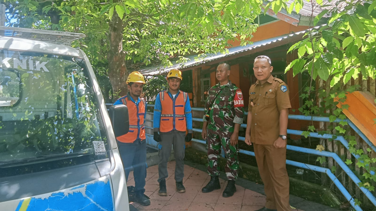 Sinergi Kelurahan Lembang dan PLN: Pemantauan Jaringan Listrik Demi Keamanan Lingkungan