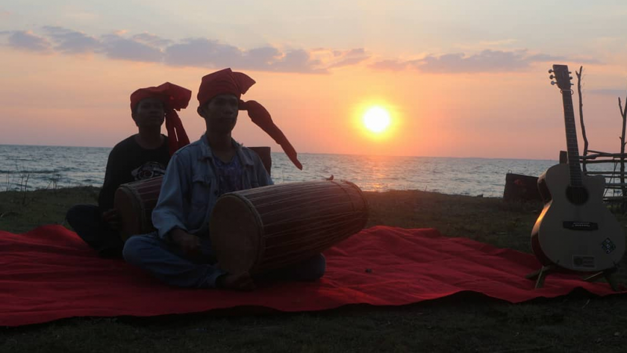 Wisata Pantai Lamangkia