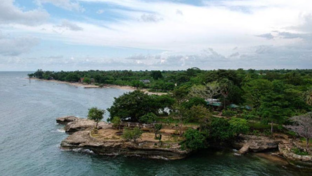 Pantai Punaga