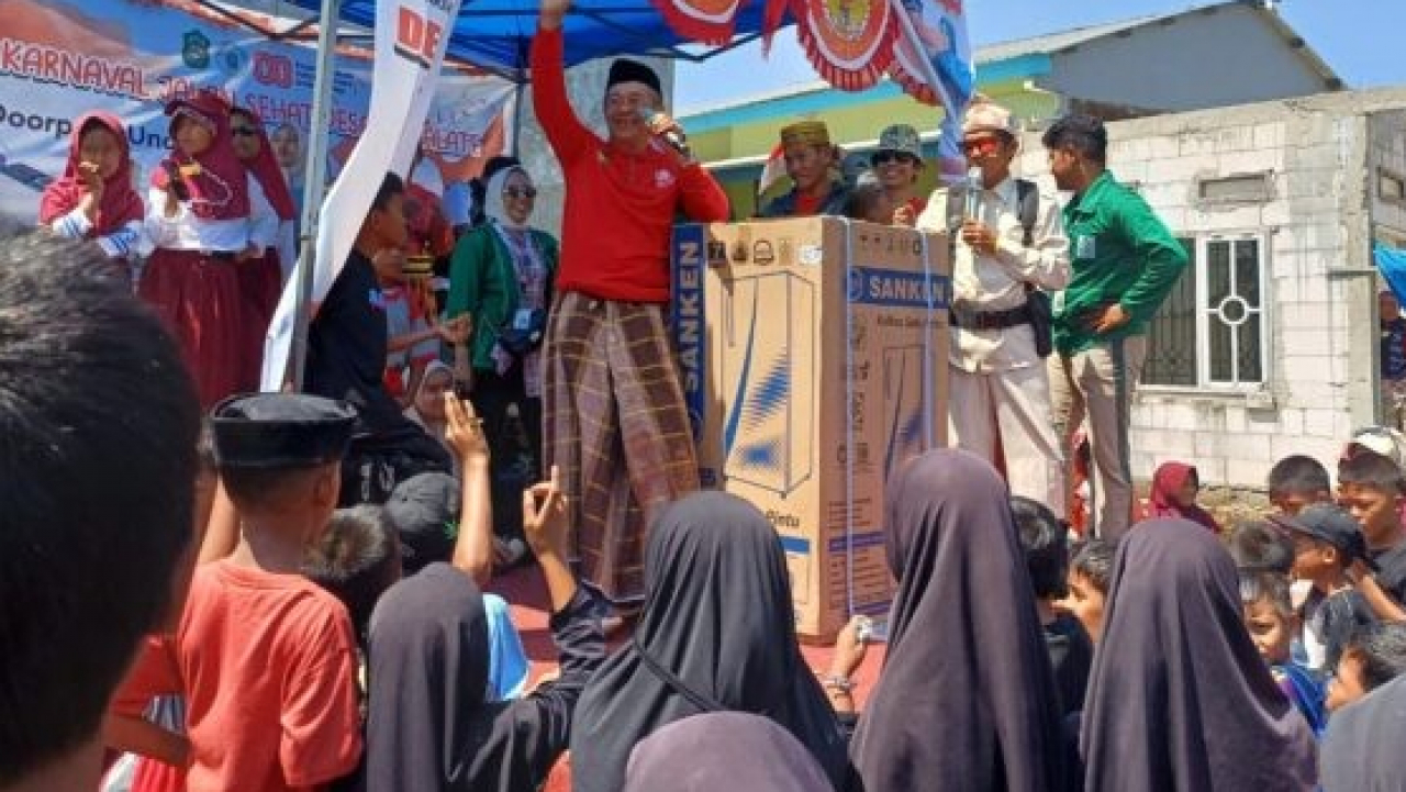Meriahnya Karnaval Jalan Sehat  di Desa Tamalate